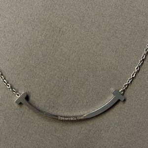 Beautiful smile necklace Tiffany